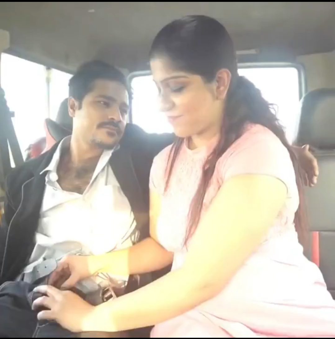 Cute Hot Bhabhi fucking in the car and through sperm on her face